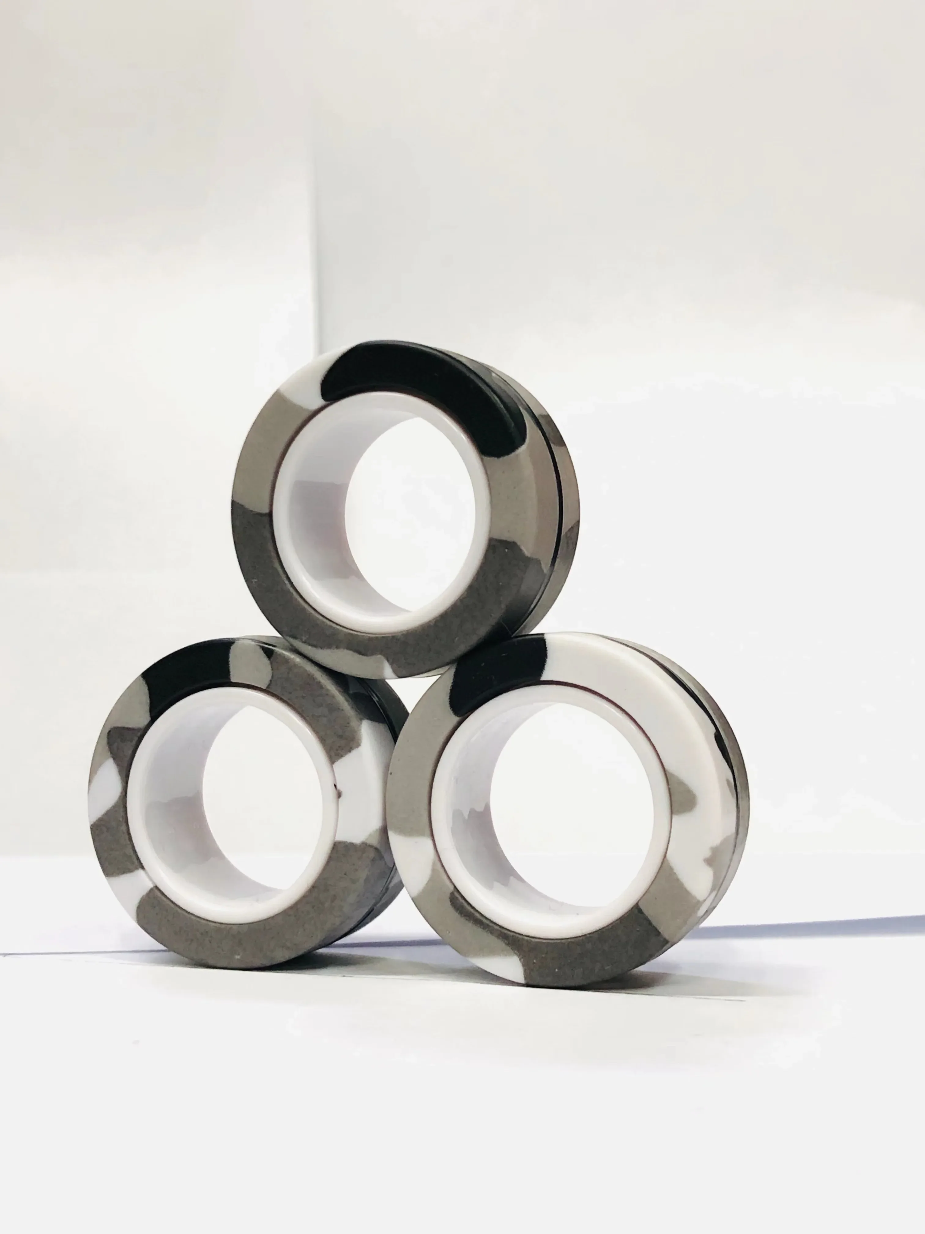 Magnetic Fidget Rings Set 3Pcs Stress Relief Spinner - Image 22