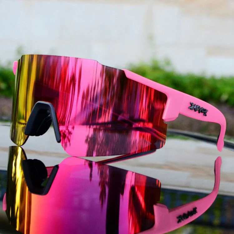 Aerodynamic unisex cycling sunglasses – mirrored lenses, flexible design, for outdoor activities - Image 15
