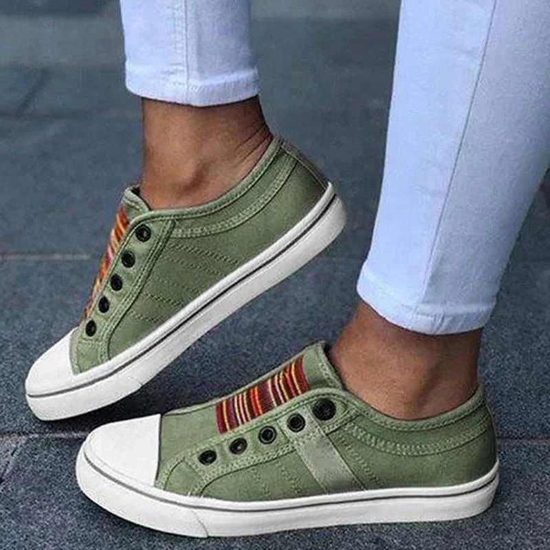Breathable women's sneakers – sporty design, flexible fit, for everyday wear - Image 2