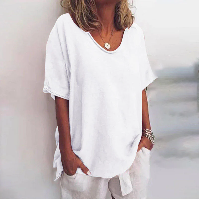 Breathable women’s crew neck shirt – classic design, soft fabric, for everyday wear - Image 3