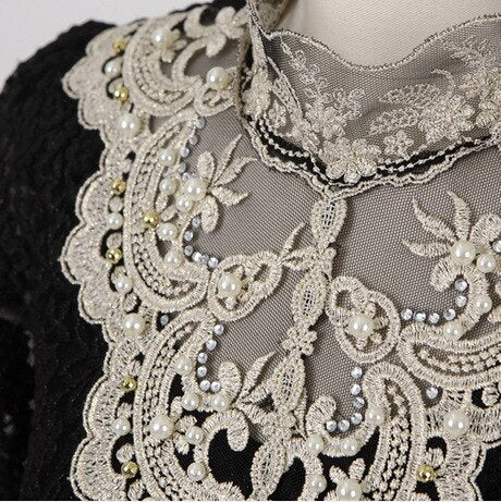Breathable women's blouse – casual cut with embroidery and lace, for festive occasions - Image 5