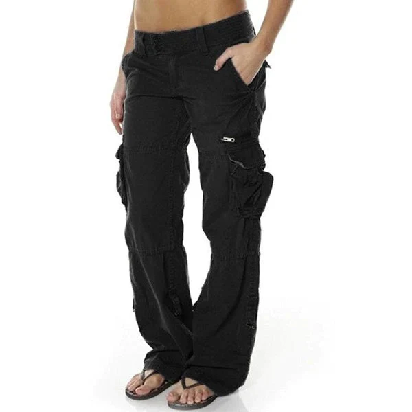 Breathable women's cargo pants – relaxed fit, lightweight fabric, perfect for summer