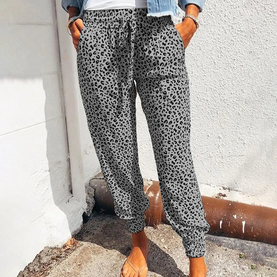 Breathable women’s jogger pants – unique leopard pattern, polyester, for casual activities - Image 5