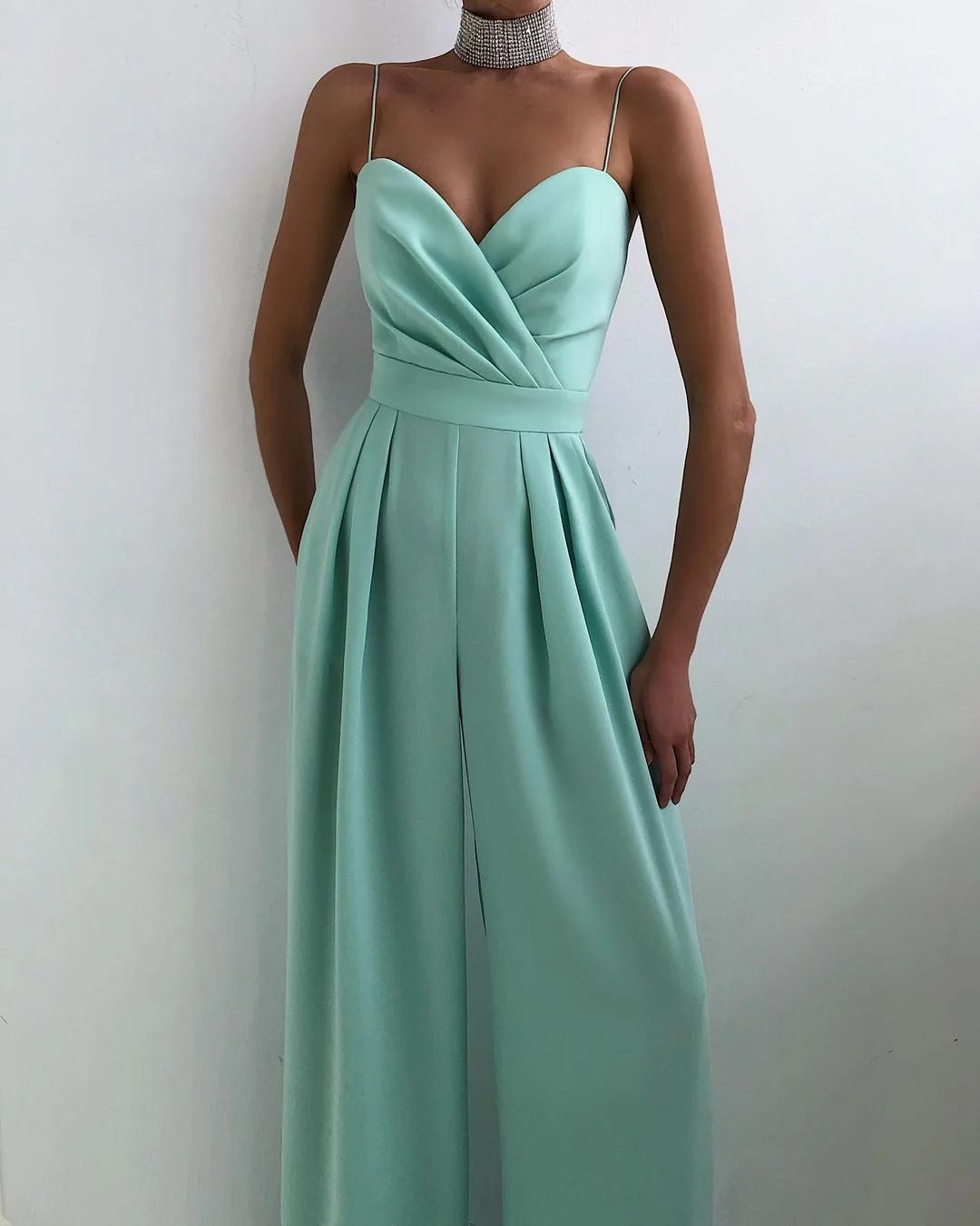 Breathable women's jumpsuit – high waist, straight leg, for summer events - Image 12