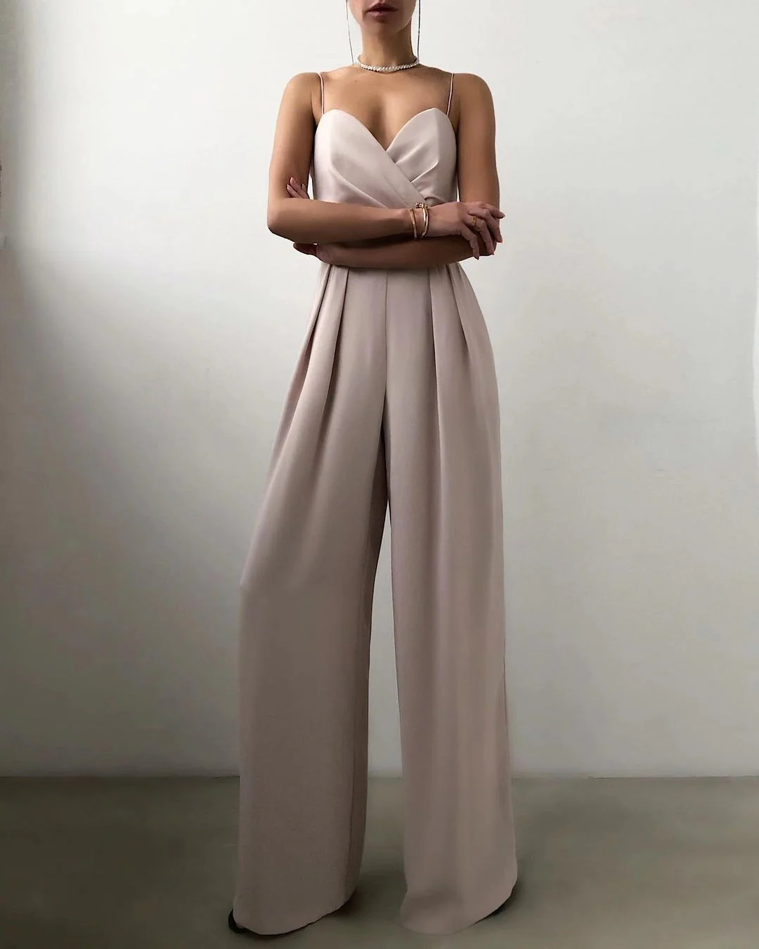 Breathable women's jumpsuit – high waist, straight leg, for summer events - Image 4