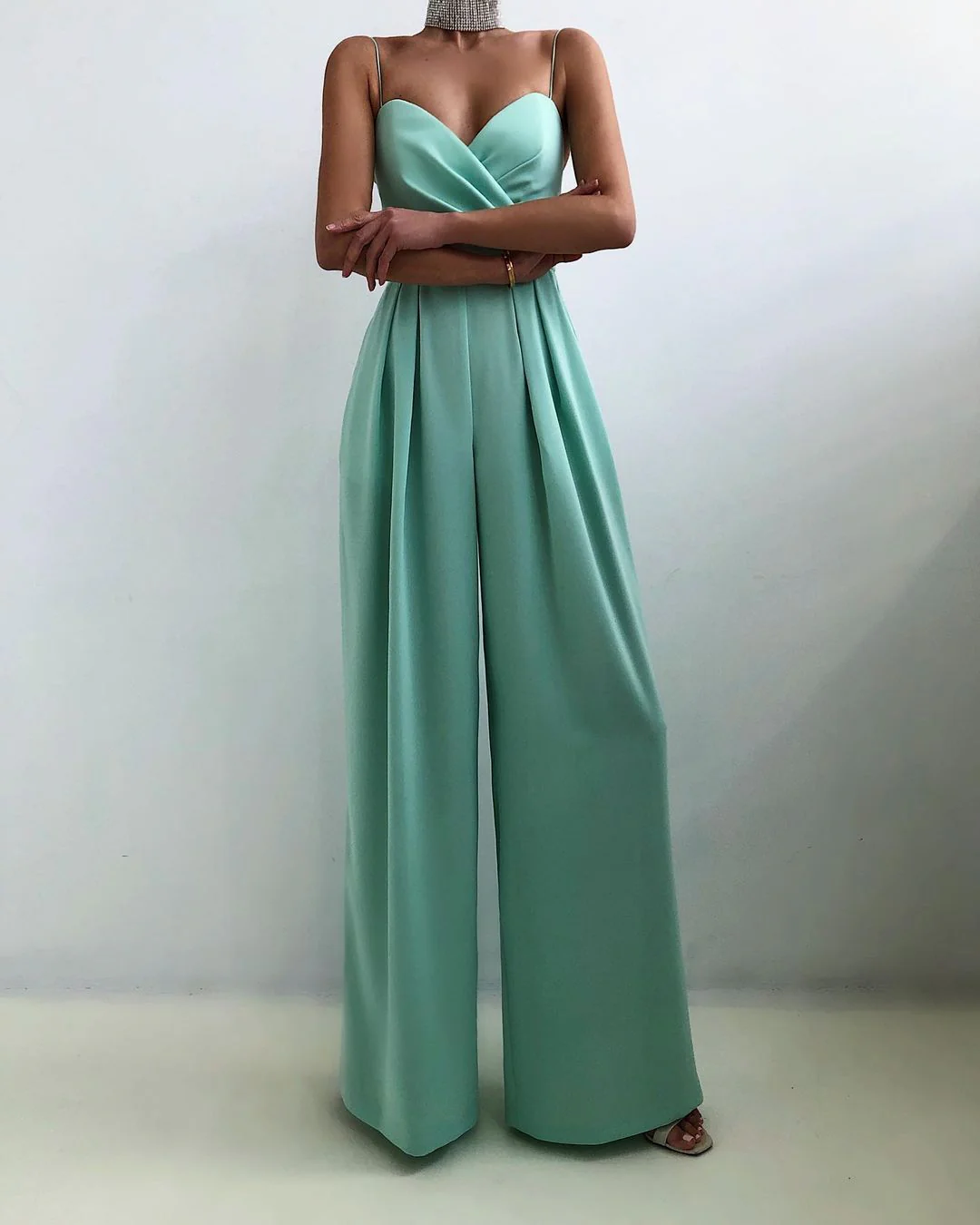 Breathable women's jumpsuit – high waist, straight leg, for summer events - Image 6
