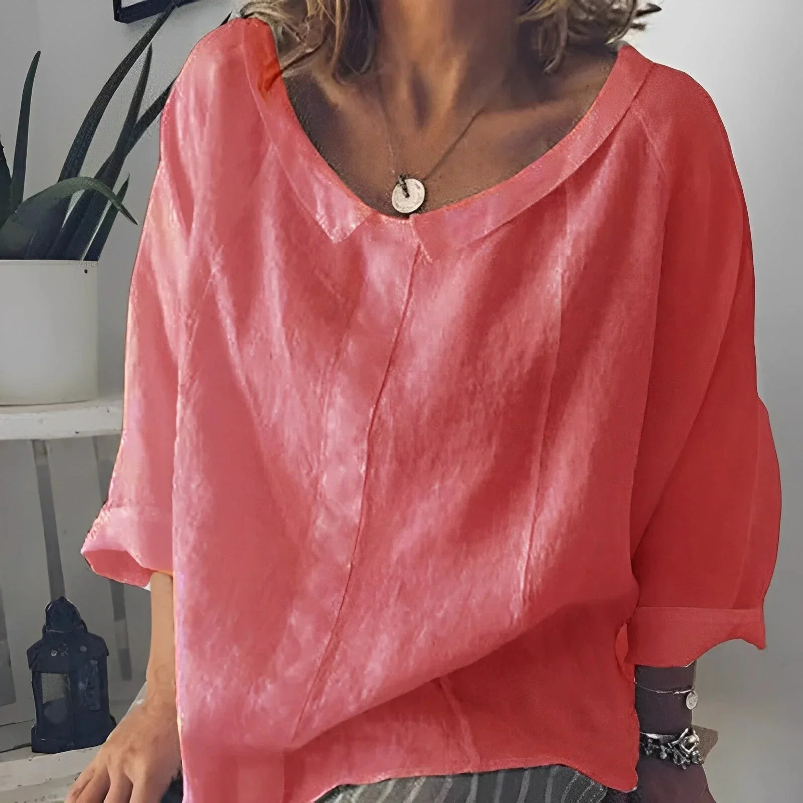 Breathable women's linen blouse – timeless design, lightweight fabric, for office and casual wear - Image 4