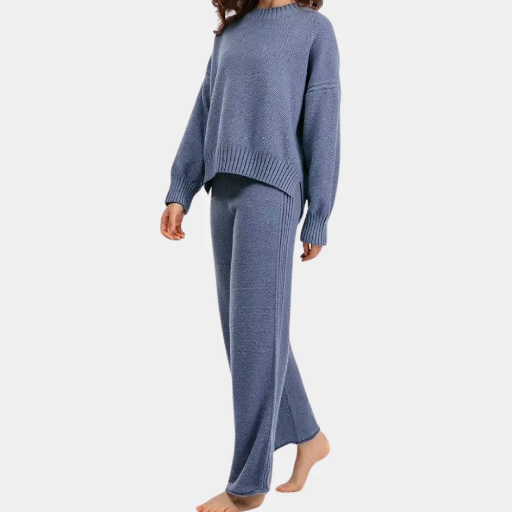 Breathable women's loungewear set – lightweight knit top and pants, ideal for spring and summer