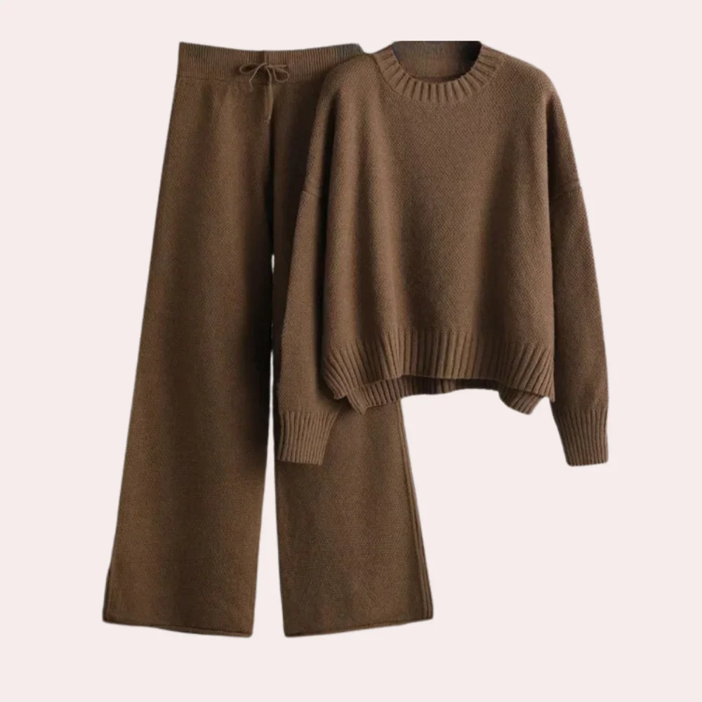 Breathable women's loungewear set – lightweight knit top and pants, ideal for spring and summer - Image 6