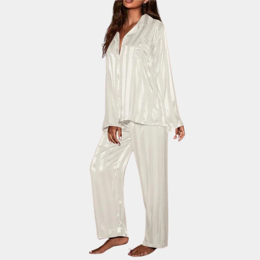 Breathable women's pajama set – silky texture, relaxed fit, for cozy nights - Image 7