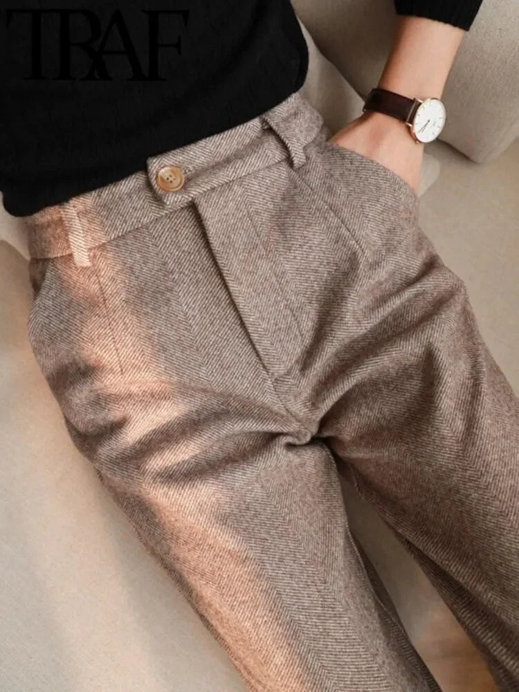 Breathable women's tailored trousers – timeless design, comfortable fabric, for office and casual wear - Image 11