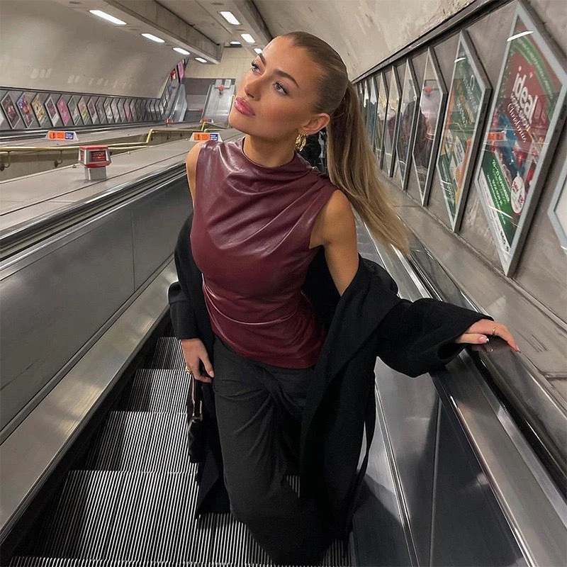 Breathable women's vegan leather top – fitted design, stylish, for festive occasions - Image 6