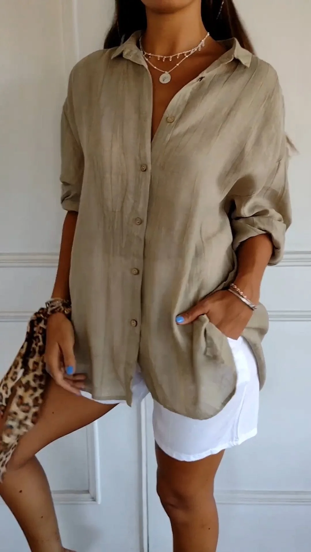 Chic Women's Blouse with Flattering Cut, Versatile Style, Long Sleeve Summer Top for Women, Machine Washable - Image 3