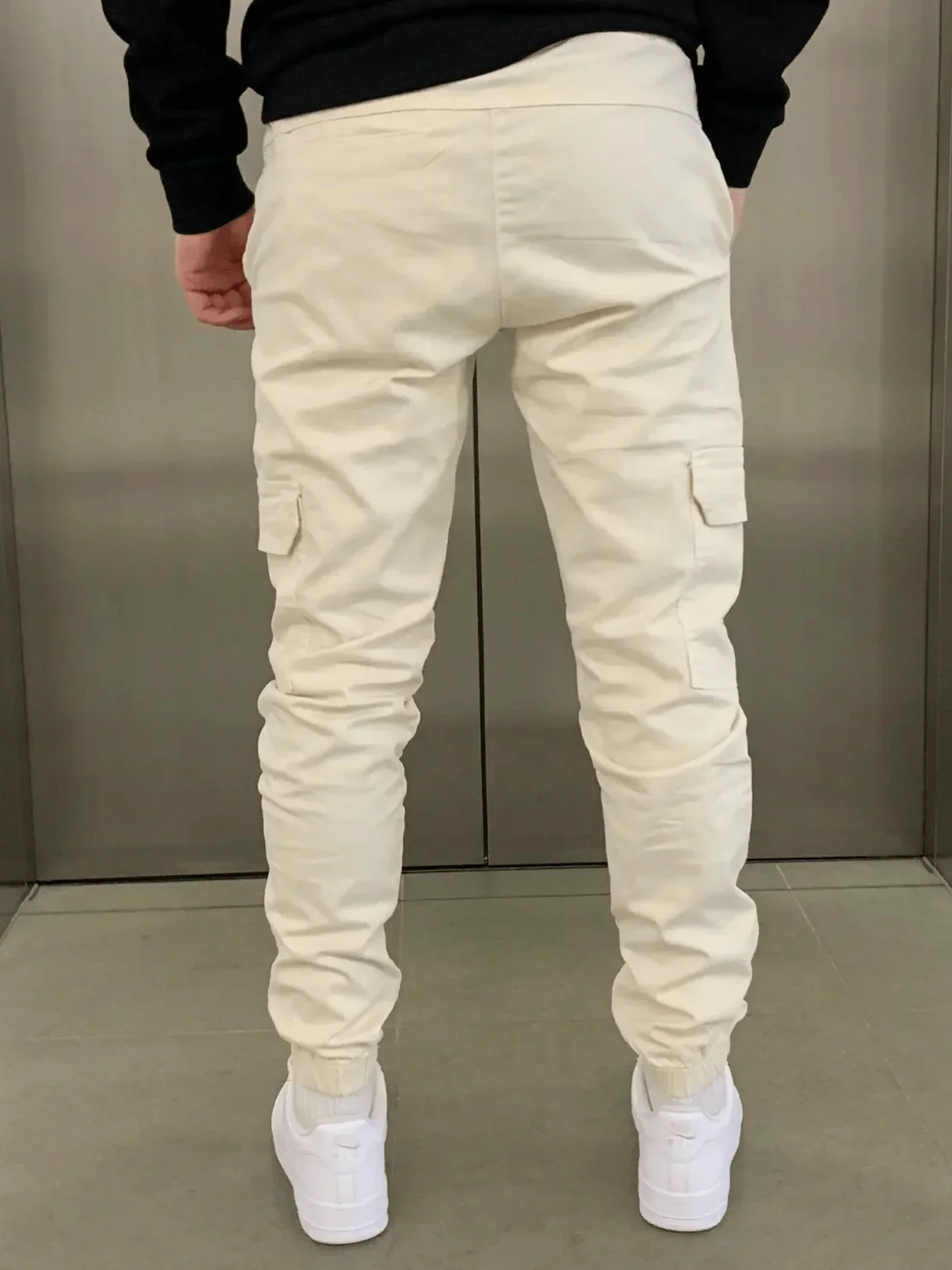 Comfortable Loose Fit  Cargo Pants for Women with Practical Pockets and Elastic Waistband - Image 5