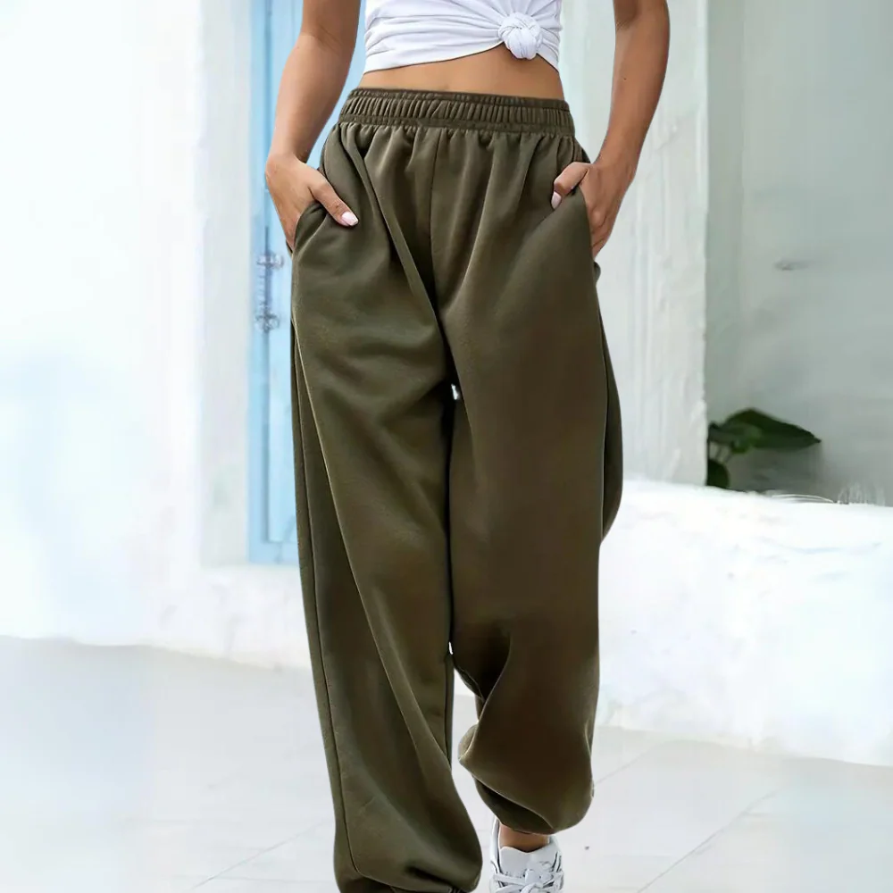 Comfortable women's joggers – high-waisted, elastic material, for casual wear and sports - Image 5