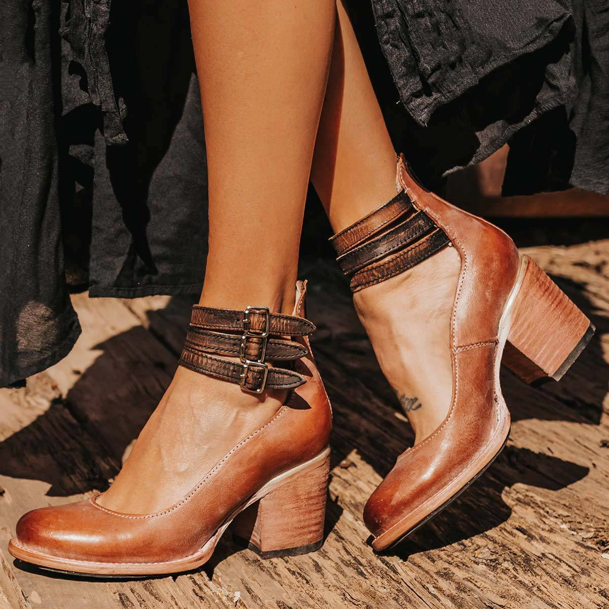 Elegant Black Women's Pumps with Adjustable Buckles for Comfort and Style - Image 12