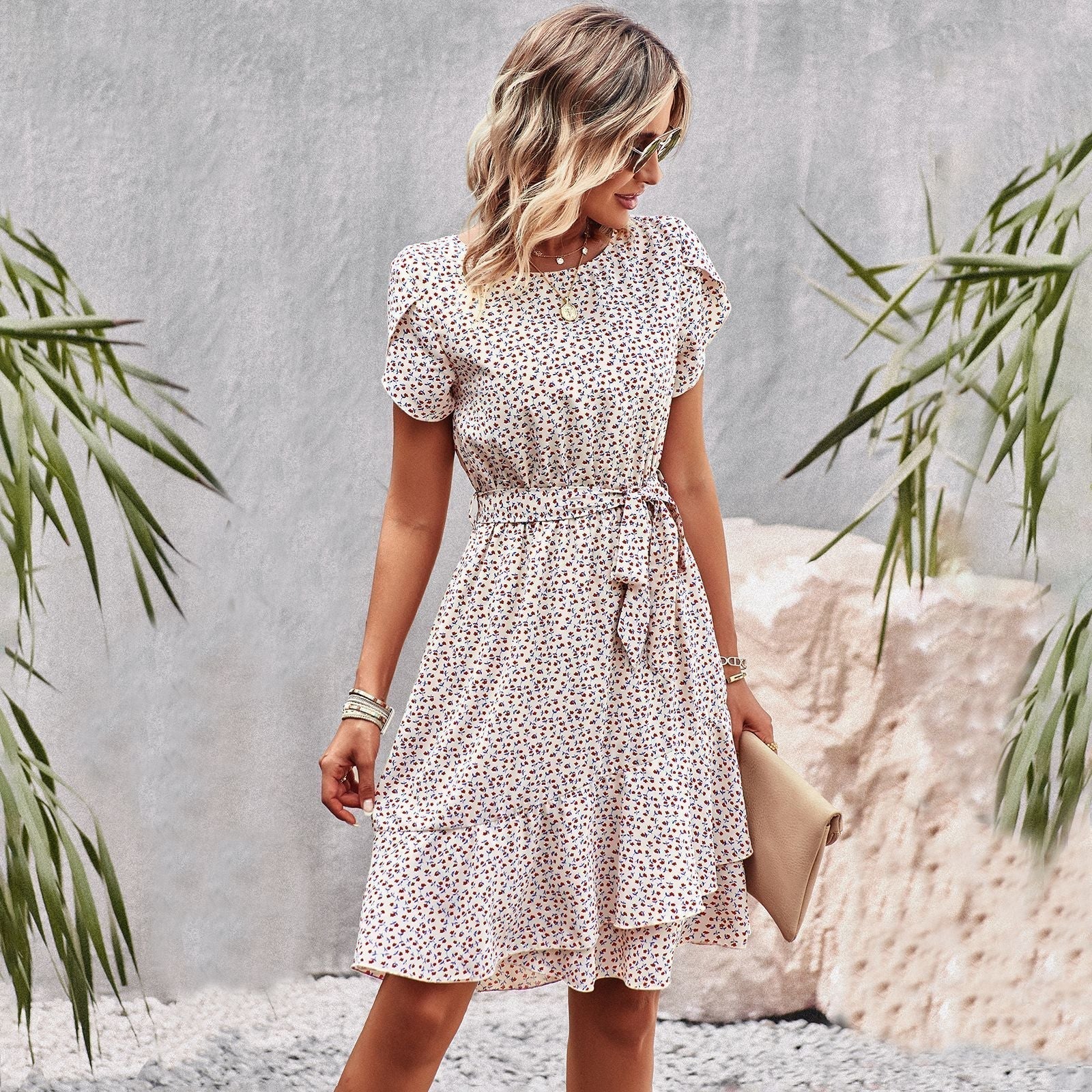 Elegant Floral Print Women's Summer Dress with Belt, Lightweight and Comfortable for Casual Outings and Garden Parties