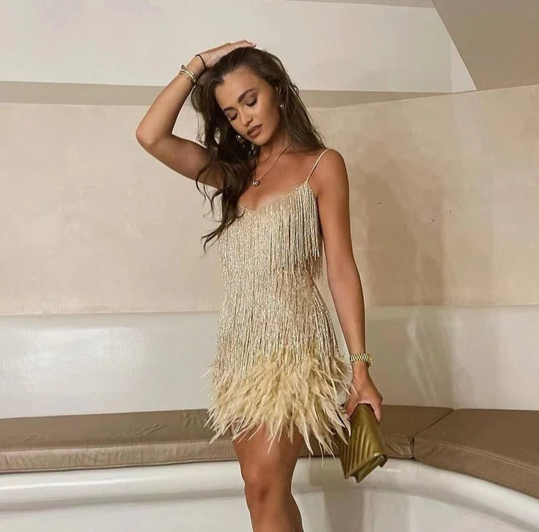 Elegant Fringe Cocktail Dress with Feather Accents for Holiday Parties and Weddings - Image 10