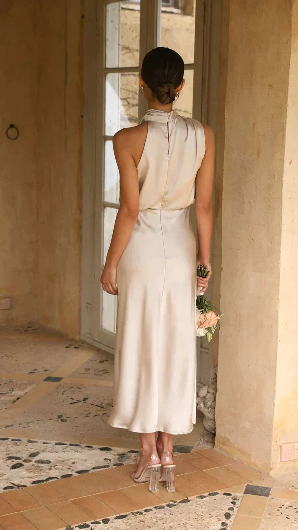 Elegant Long Sleeve Dress in Shimmering Fabric, Fluid Silhouette for Formal Events, Full-Length Long Dress for Women - Image 2