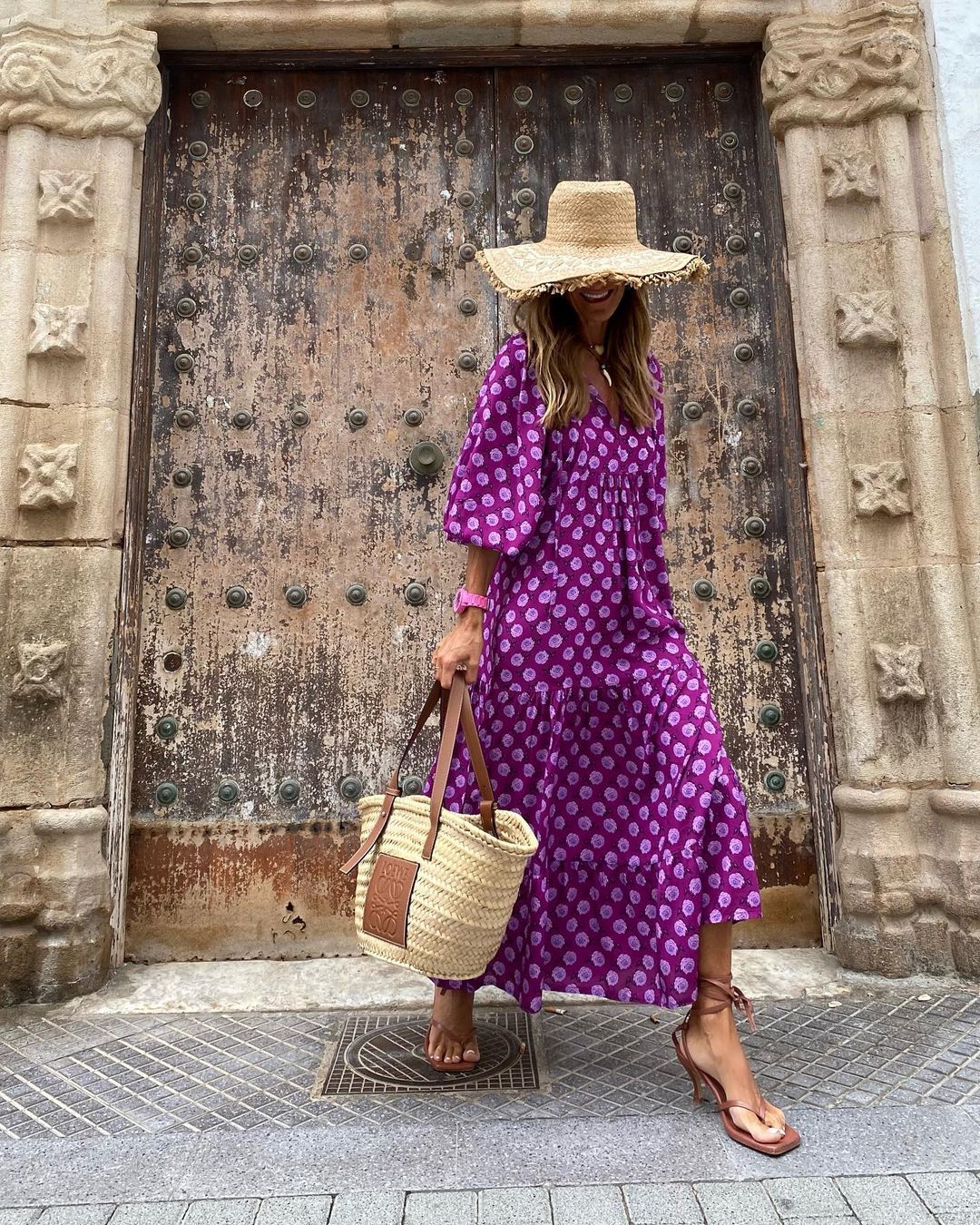 Elegant Long Sleeve Maxi Dress for Women, Flattering Floral Design, Perfect for Formal Events and Special Celebrations - Image 9