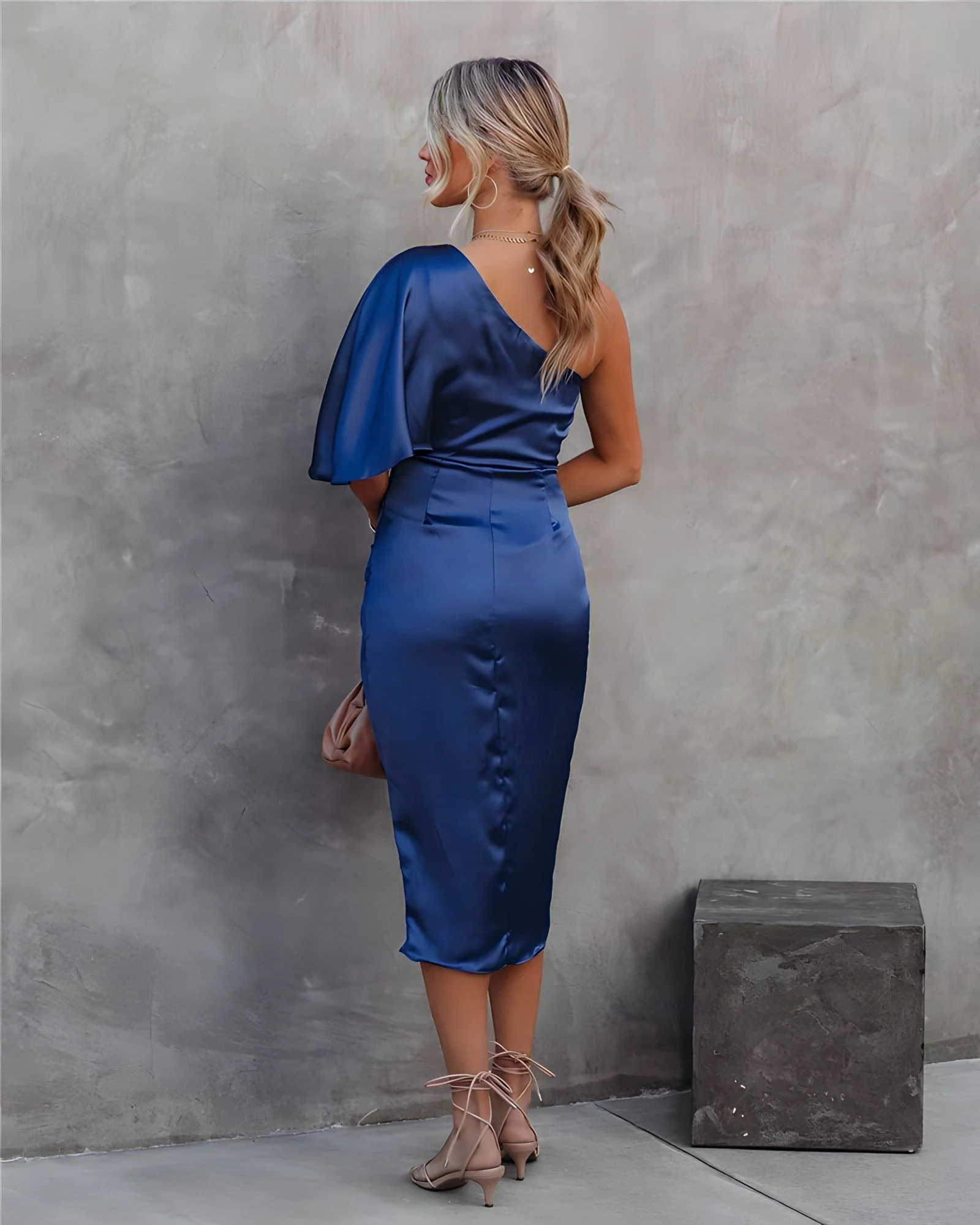 Elegant One-Shoulder Women's Dress - Asymmetrical Black Cocktail Dress for Formal Events and Casual Outings - Image 5