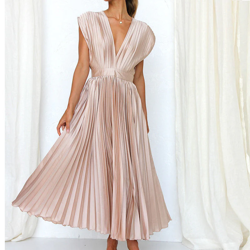 Elegant V-Neck Women's Dress in Luxurious Fabric, Versatile Cocktail and Formal Dress for Day-to-Night Wear - Image 6