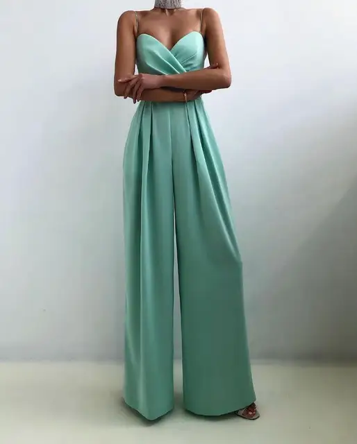Elegant Women's Jumpsuit with Fitted Silhouette for Versatile Fashion and All-Day Comfort - Image 4