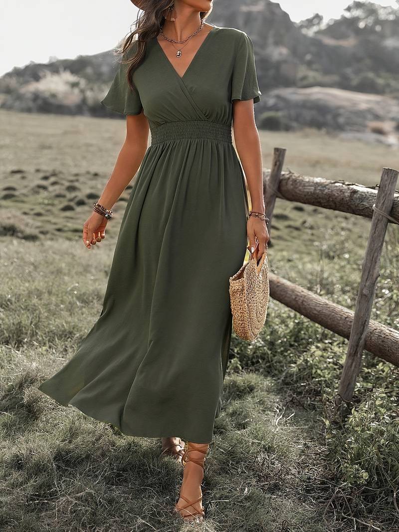 Elegant Women's Long Dress with Wide Sleeves and Stylish Neckline, Perfect for Formal Occasions and Casual Wear - Image 4