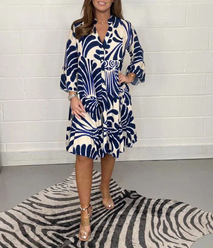 Elegant Women's Summer Dress with Graceful Print, Loose Fit, and Knee-Length Design for Garden Parties and Beach Walks