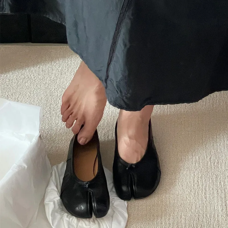 Soft Women Tabi Ballet Flats - Split Toe, Leather, Casual - Image 5