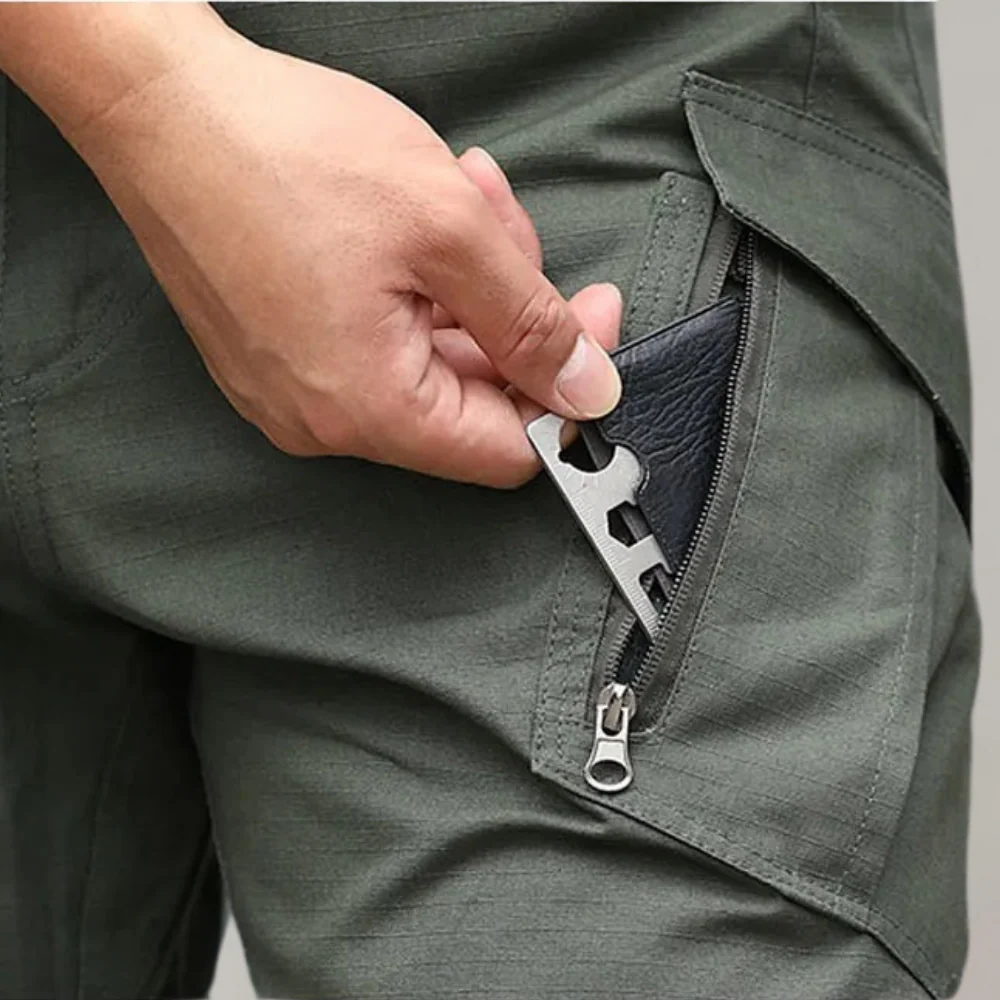 Flexible men's tactical cargo pants – breathable stretch fabric, for gym and casual wear - Image 3