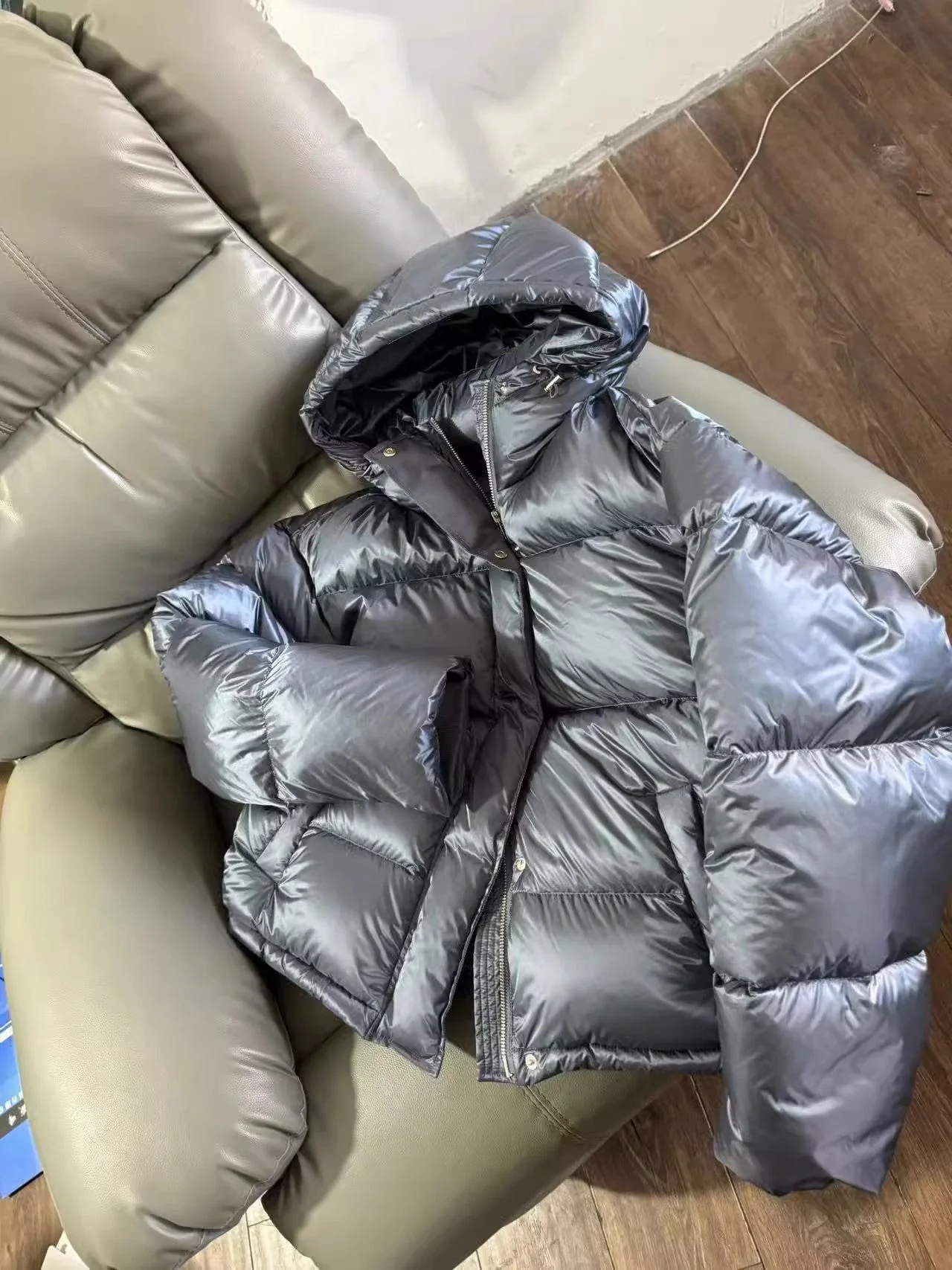 Insulating Women's Puffer Jacket - Oversized Quilted, Down - Image 6