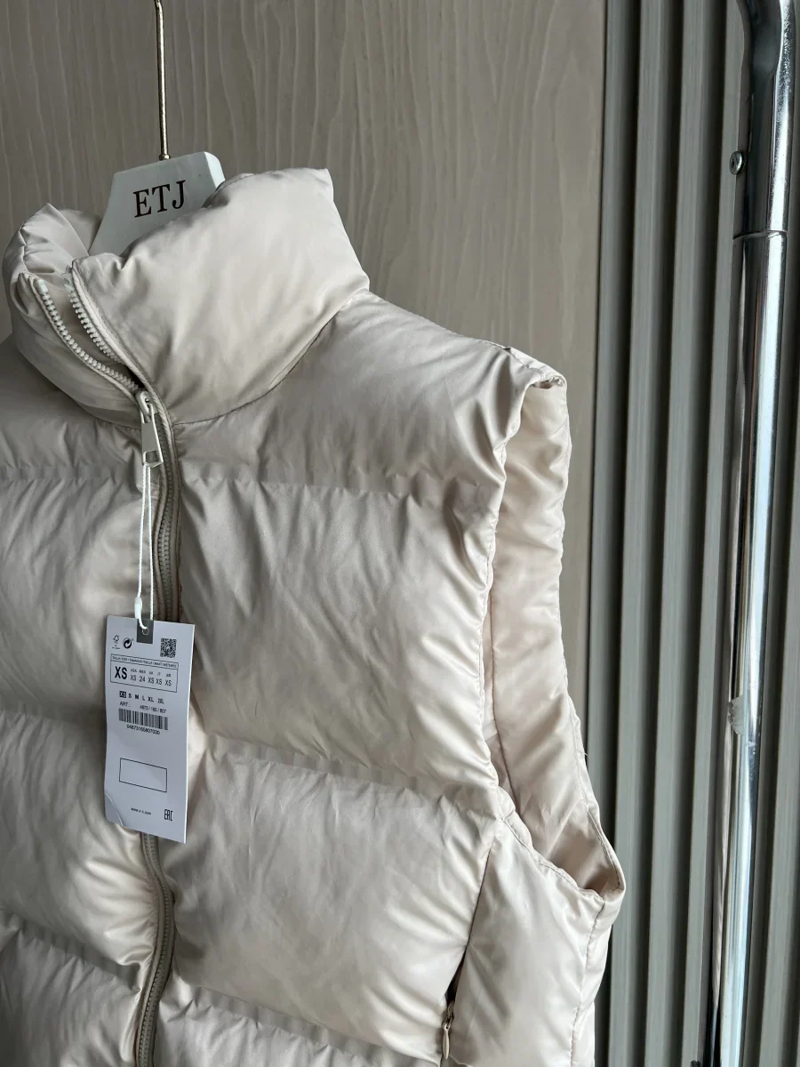 Insulating Women’s Puffer Vest - Oversized Quilted Cotton - Image 2