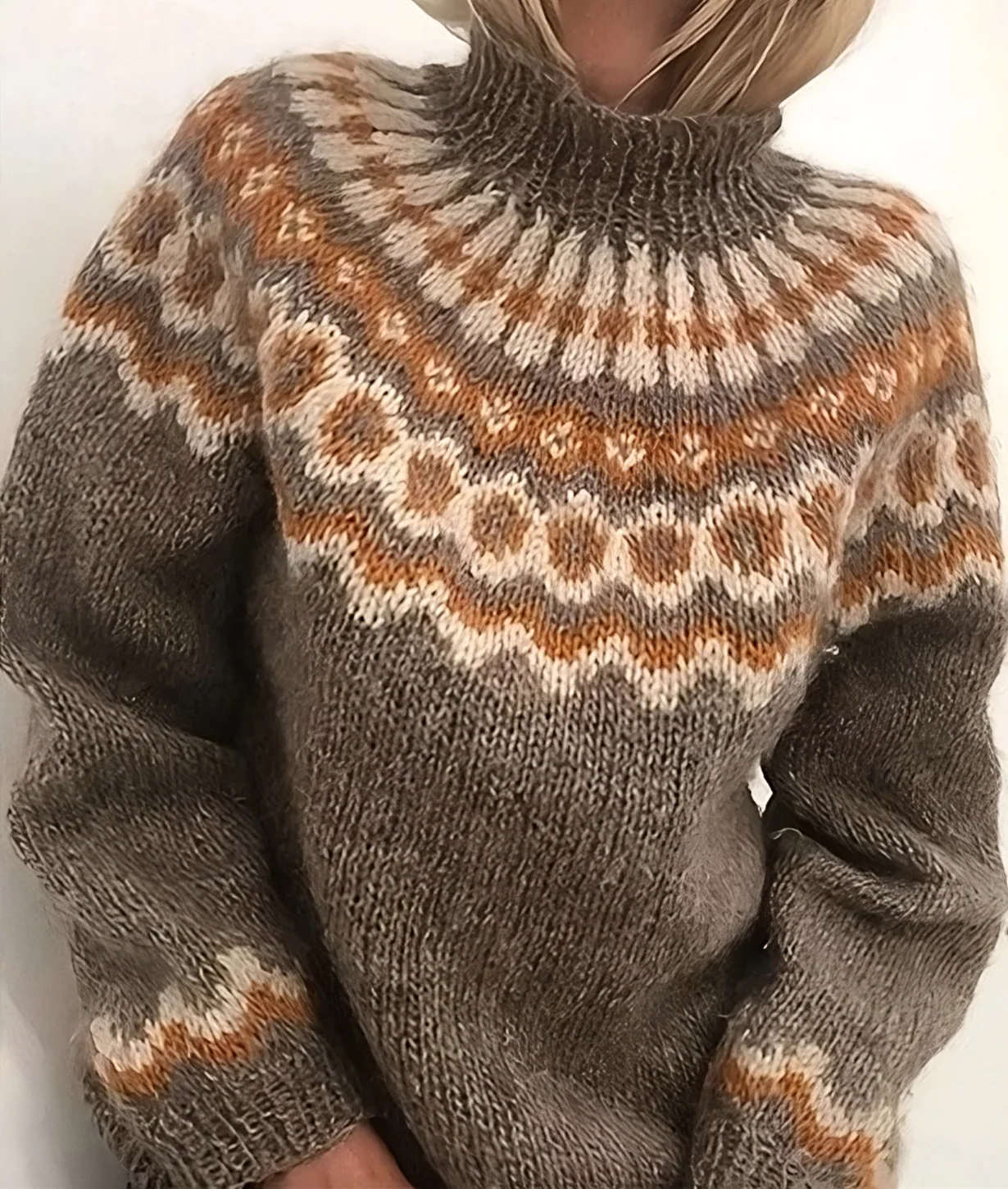 Insulating Women's Turtleneck Sweater - Cozy Wool Winter - Image 2