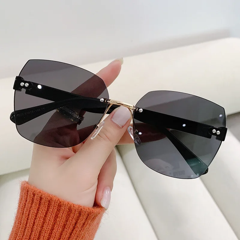 Korean Fashionable Sunglasses for Women - Anti-UV Big Face Tawny Round Glasses