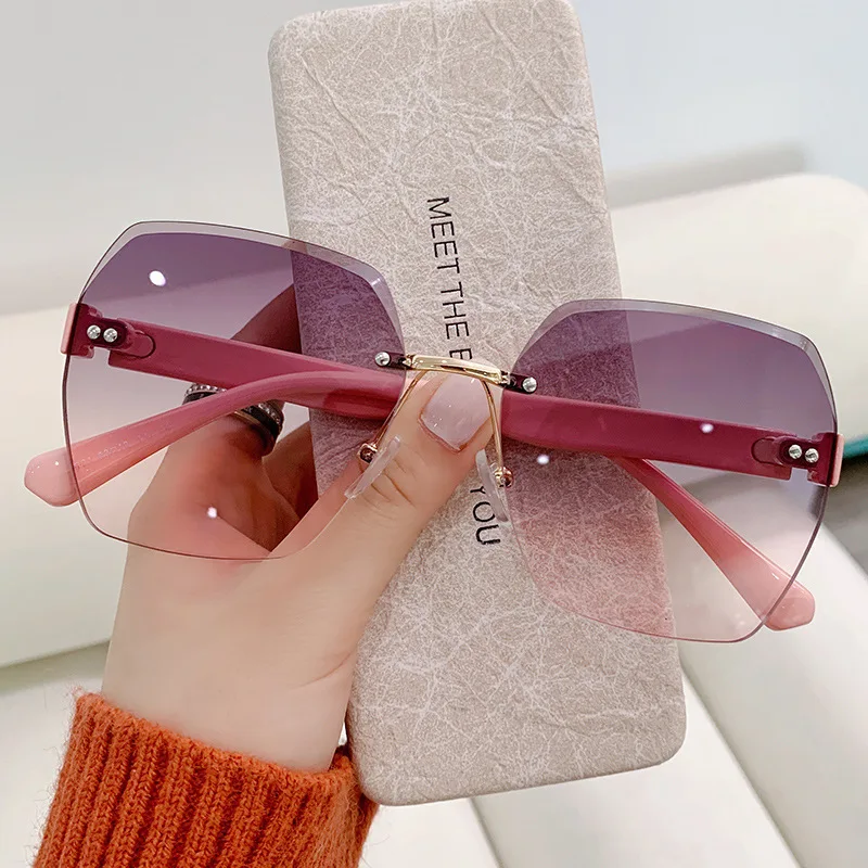 Korean Fashionable Sunglasses for Women - Anti-UV Big Face Tawny Round Glasses - Image 3