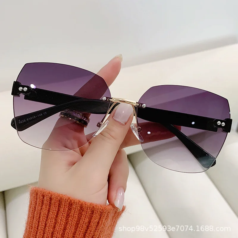 Korean Fashionable Sunglasses for Women - Anti-UV Big Face Tawny Round Glasses - Image 6