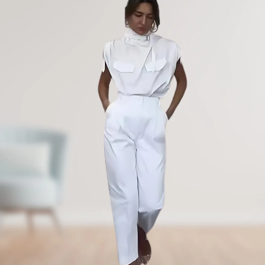 Lightweight & fitted women’s two-piece suit set – modern design, for formal and casual occasions - Image 3