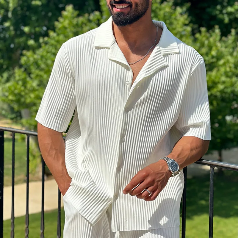 Lightweight Linen Short-Sleeved Shirt and Fluid Pants for Summer Comfort - Image 2