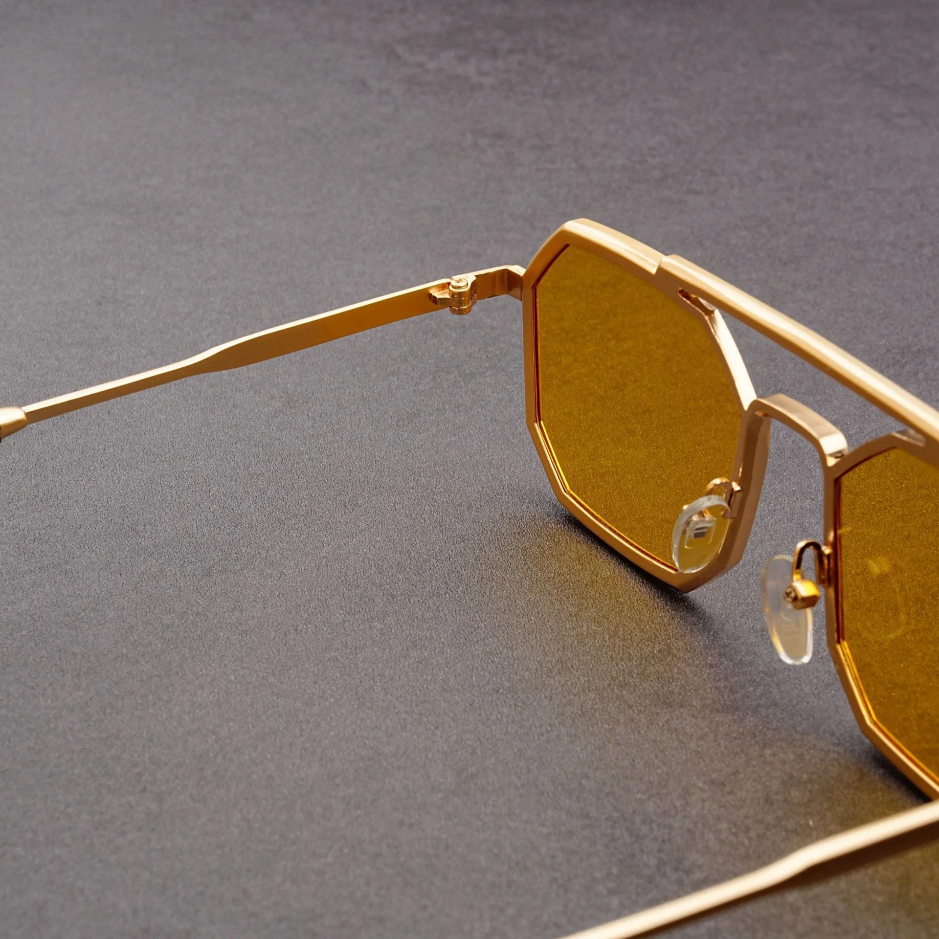 Lightweight men's sunglasses – timeless octagonal design, durable frame, for everyday use - Image 6