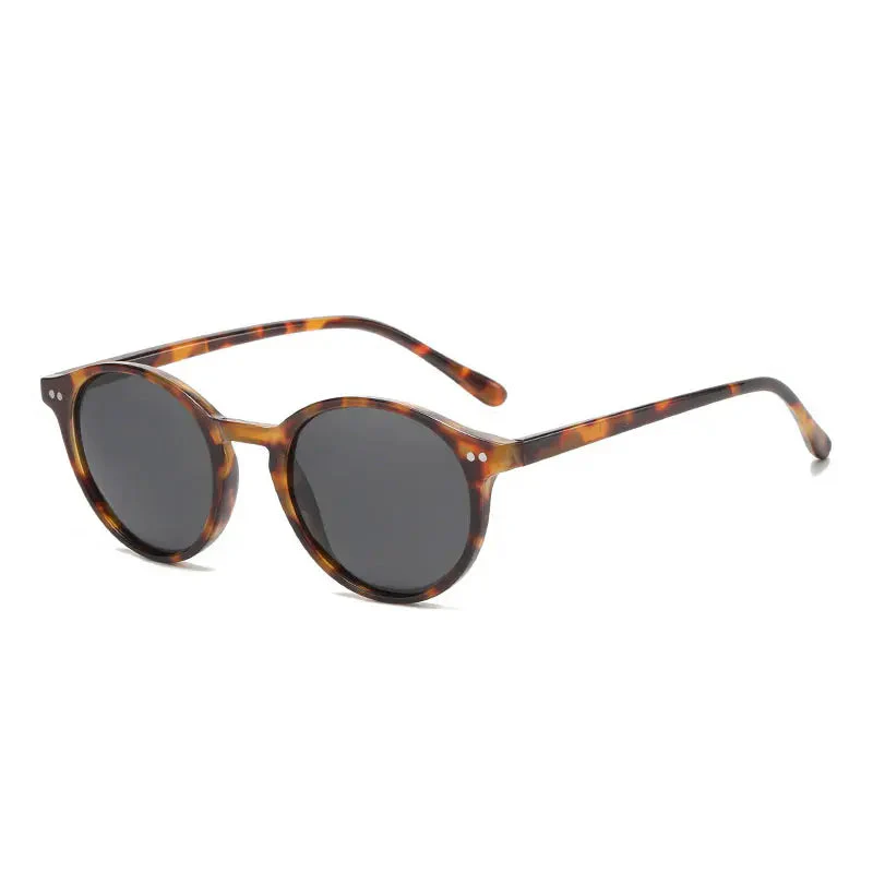 Lightweight unisex polarized sunglasses – round retro design, leopard print, for summer activities - Image 9