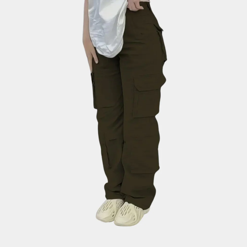 Lightweight & versatile women’s cargo pants – breathable design, durable fabric, ideal for summer