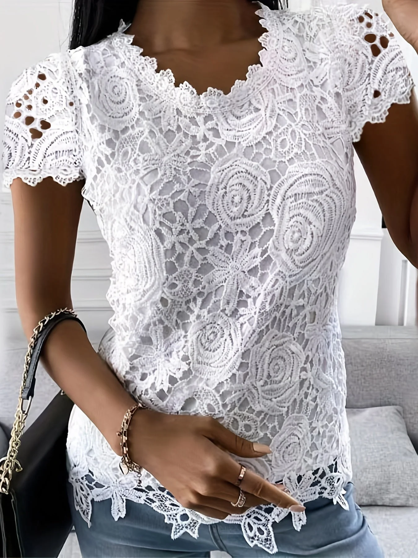 Lightweight women’s short sleeve t-shirt – elegant design, breathable fabric, for spring & summer