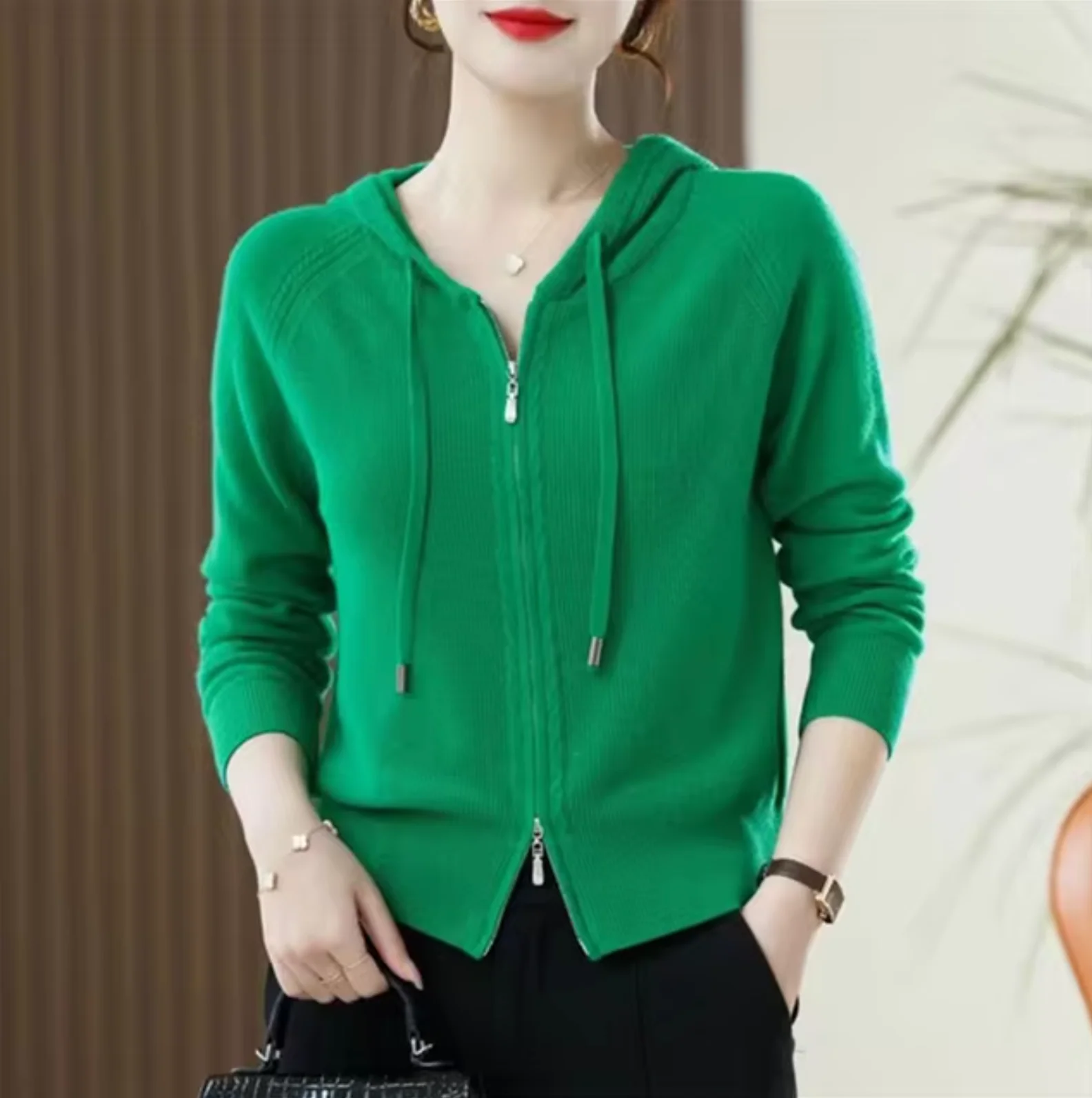 Lightweight Women's Zip Hoodie - Relaxed Knit For Spring - Image 6