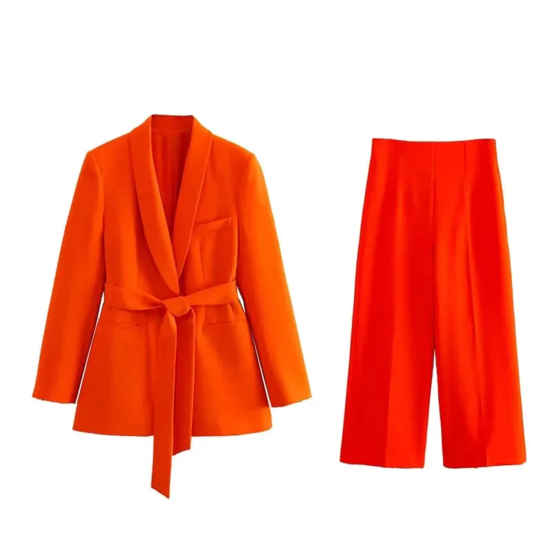 Lightweight women's blazer set – tailored blazer & pants, high-quality fabric, for formal events - Image 8