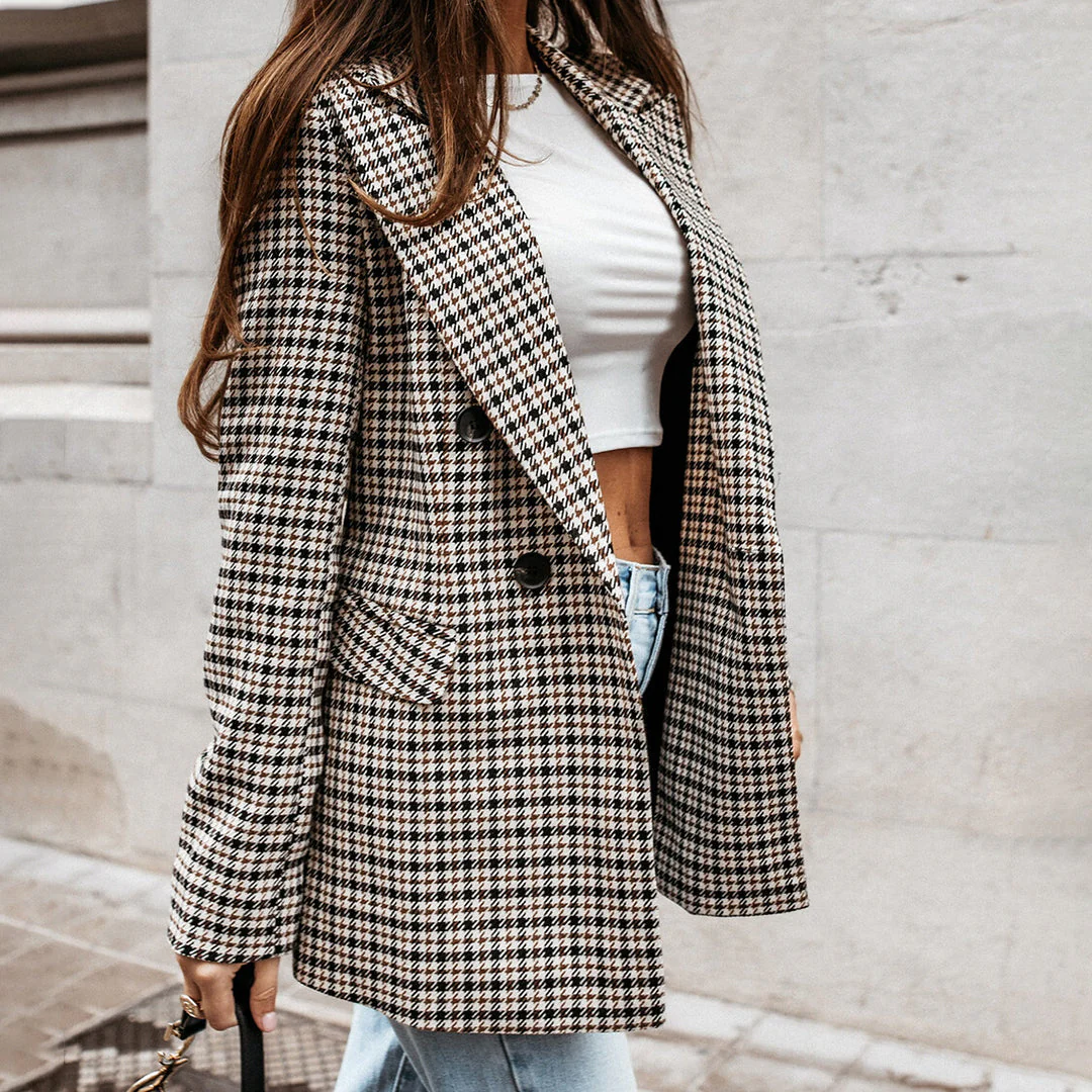 Lightweight women's blazer – tailored fit, natural fibers, for professional occasions - Image 3