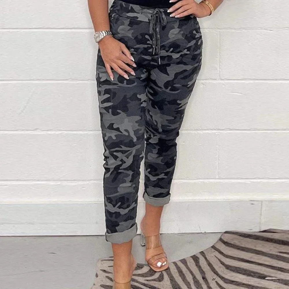Lightweight women's camo joggers – comfortable camouflage design, cotton, for summer