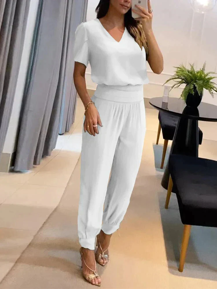 Lightweight women's lounge set – casual top and pants, high-quality fabric, for office and leisure