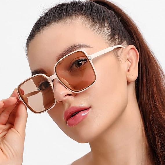 Lightweight women's oversized sunglasses – square design, clear frame, for summer 2025 - Image 9