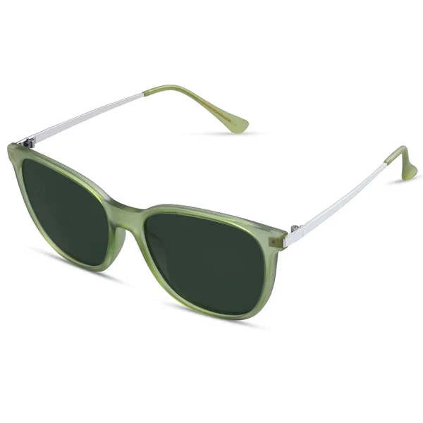 Lightweight women's polarized sunglasses – vintage cat-eye design, for summer activities - Image 5